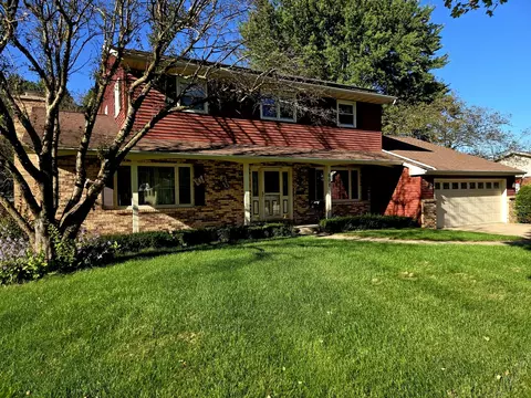 608 E Buffalo St, Polo, IL 61064