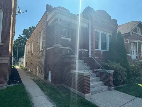 1935 S 59th Ave, Cicero, IL 60804