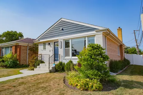 5564 W Ardmore Ave, Chicago, IL 60646