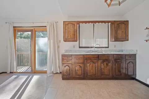 Kitchen - 1982 Deer Meadows Rd, Secor, IL 61771 photo 1 of 3