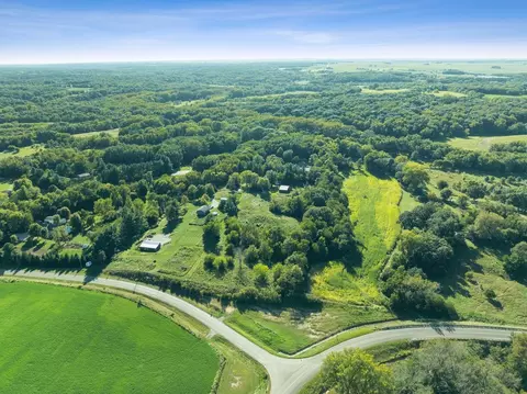 View/Area - 1982 Deer Meadows Rd, Secor, IL 61771 photo 1 of 11