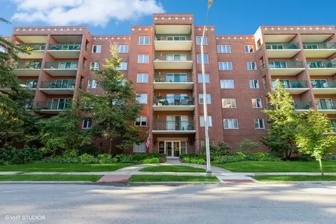 1685 Mill St #503, Des Plaines, IL 60016