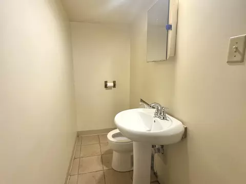 Bath - 103 E 151st St, Harvey, IL 60426 photo 2 of 2