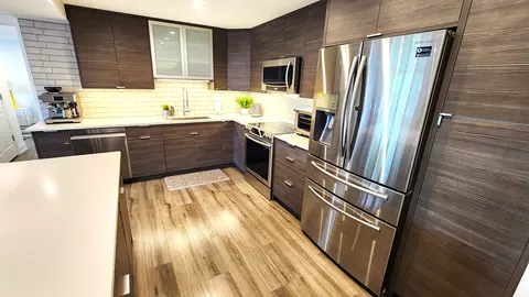 Kitchen - 1389 Perry St #402, Des Plaines, IL 60016 photo 7 of 7