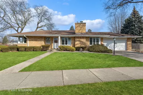 5450 Cleveland St, Morton Grove, IL 60053