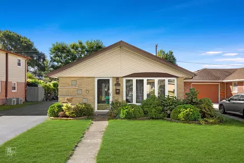 6513 W 102nd Pl, Chicago Ridge, IL 60415