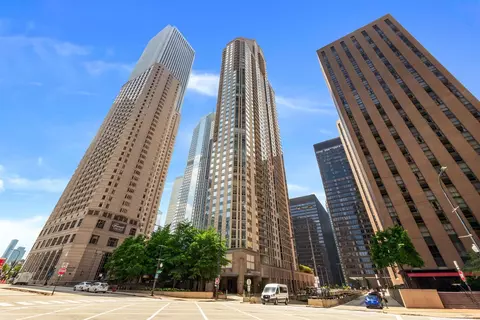 222 N Columbus Dr #1404, Chicago, IL 60601