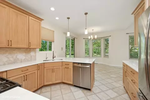 Kitchen - 205 Oakton Ct, Mchenry, IL 60050 photo 2 of 2