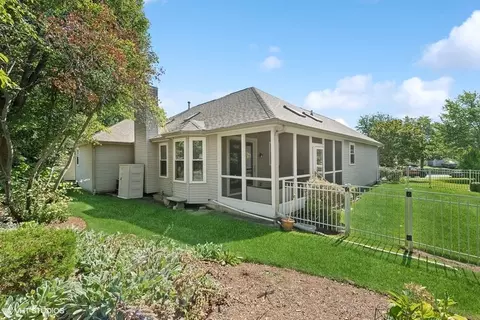 Exterior - 205 Oakton Ct, Mchenry, IL 60050 photo 3 of 3