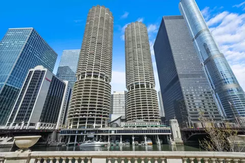 300 N State St #2404, Chicago, IL 60654