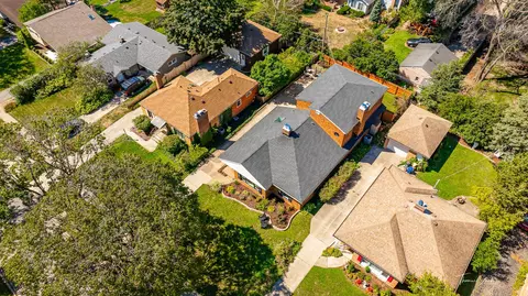 View/Area - 418 Kipling Ct, Wheaton, IL 60187 photo 4 of 9
