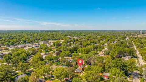 View/Area - 418 Kipling Ct, Wheaton, IL 60187 photo 7 of 9