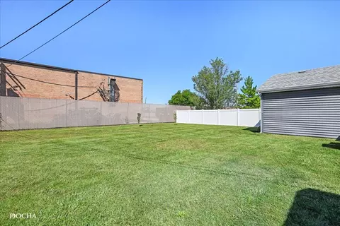 Exterior - 7400 Beloit Ave, Bridgeview, IL 60455 photo 4 of 6