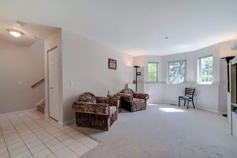 Living - 723 Prestwick Ln, Wheeling, IL 60090 photo 1 of 4
