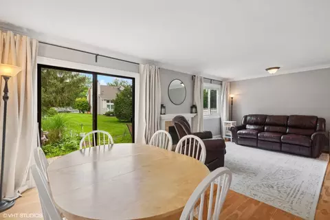 4 S779 Pinehurst Dr, Naperville, IL 60563 photo 4