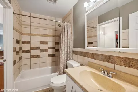 4 S779 Pinehurst Dr, Naperville, IL 60563 photo 13