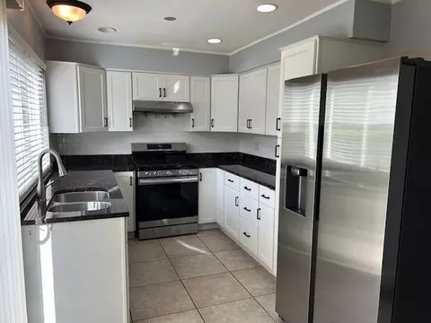 2093 Kettering Rd, Hoffman Estates, IL 60169 photo 8