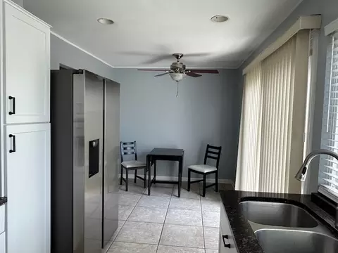 2093 Kettering Rd, Hoffman Estates, IL 60169 photo 10
