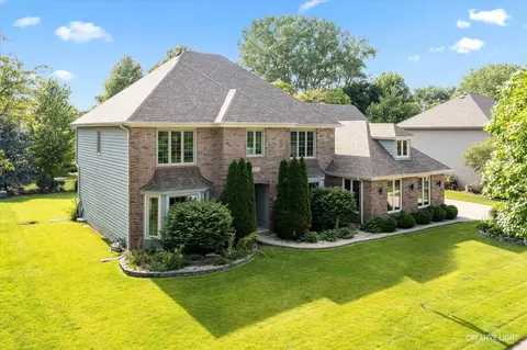 3631 Shakespeare Ln, Naperville, IL 60564