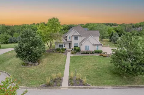 13753 Whitetail Ct, Bloomington, IL 61705