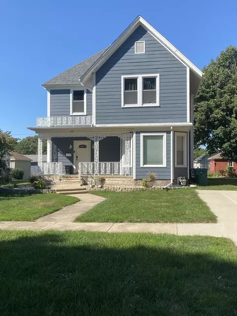 122 W 10th St, Streator, IL 61364