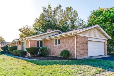 200 Dole Ave, Crystal Lake, IL 60014