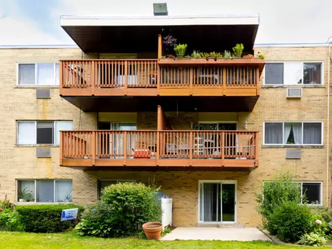 718 Dempster St #4GG, Mount Prospect, IL 60056