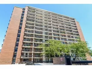 5901 N Sheridan Rd #3E, Chicago, IL 60660