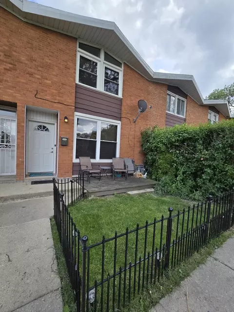 1578 Woodland Ave #E, Des Plaines, IL 60016