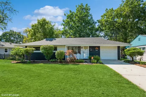 106 N Dorchester Ave, Wheaton, IL 60187