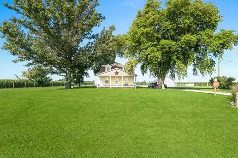 Exterior - 1025 Long Rd, Harmon, IL 61042 photo 32 of 36