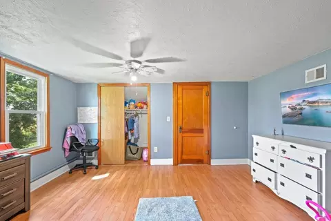 Bedroom - 1025 Long Rd, Harmon, IL 61042 photo 7 of 10