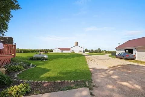 Exterior - 1025 Long Rd, Harmon, IL 61042 photo 27 of 36