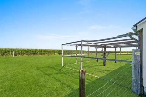 Exterior - 1025 Long Rd, Harmon, IL 61042 photo 20 of 36