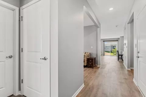 Entry Way - 1635 Windsor Rd, Pingree Grove, IL 60140 photo 2 of 7