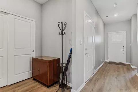 Entry Way - 1635 Windsor Rd, Pingree Grove, IL 60140 photo 3 of 7