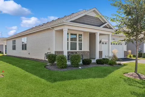 Exterior - 1635 Windsor Rd, Pingree Grove, IL 60140 photo 2 of 4
