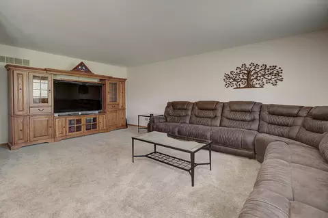 1723 Hidden Oaks Ct, Plainfield, IL 60586 photo 11