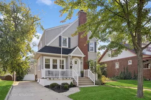 271 S Oakland Grv, Elmhurst, IL 60126