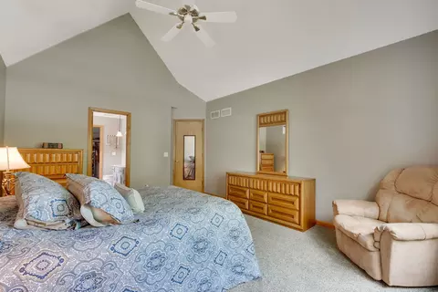 Bedroom - 25114 Vermette Rd, Plainfield, IL 60585 photo 1 of 5