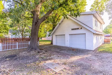 2007 E Jackson St E, Bloomington, IL 61701 photo 41