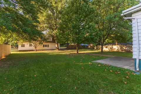 2007 E Jackson St E, Bloomington, IL 61701 photo 36