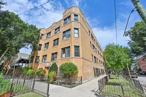 1904 N Drake Ave #1A, Chicago, IL 60647