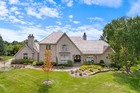 5257 W Meagan Ct, Libertyville, IL 60048