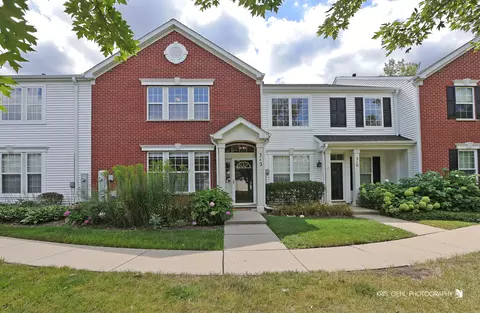 312 S Fieldstone Ct #86, Round Lake, IL 60073