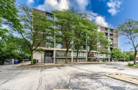1043 S York Rd #511, Bensenville, IL 60106