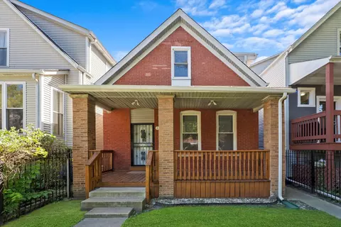 4251 N Bernard St, Chicago, IL 60618