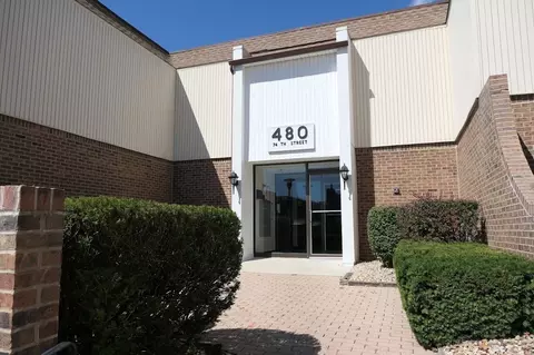 480 74th St #203, Downers Grove, IL 60516