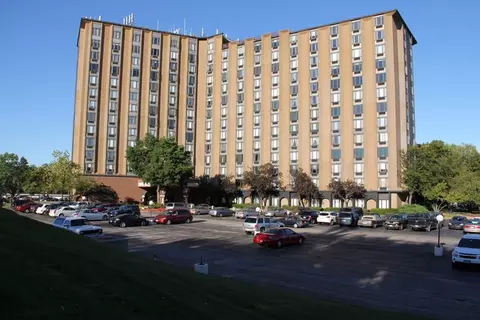 1 Renaissance Pl #222, Palatine, IL 60067