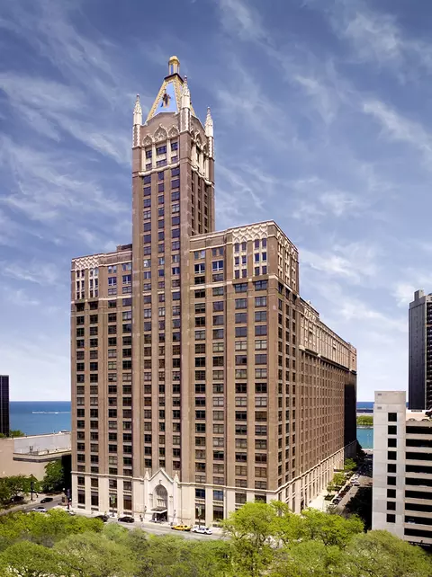 680 N Lake Shore Dr #1625, Chicago, IL 60611